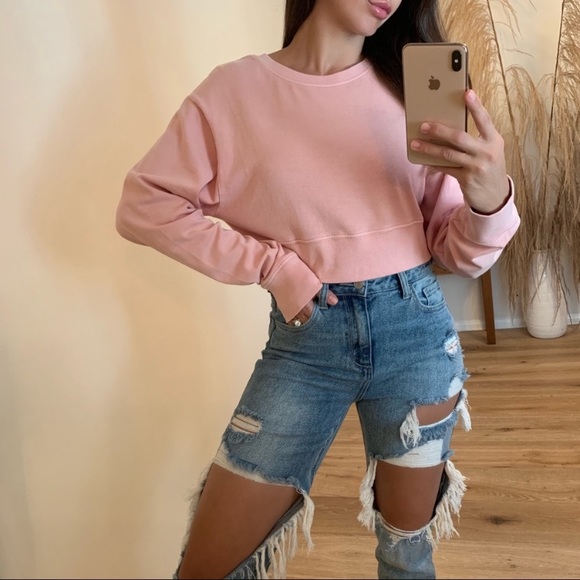 Grand cropped sweater 💗